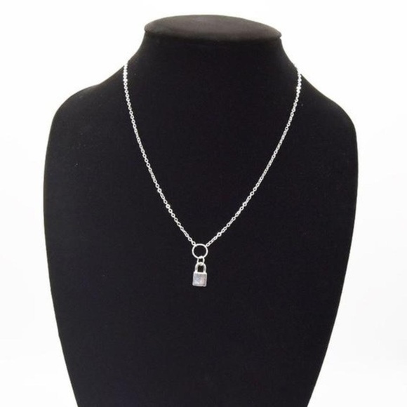 Mini Lock Necklace - Picture 4 of 4